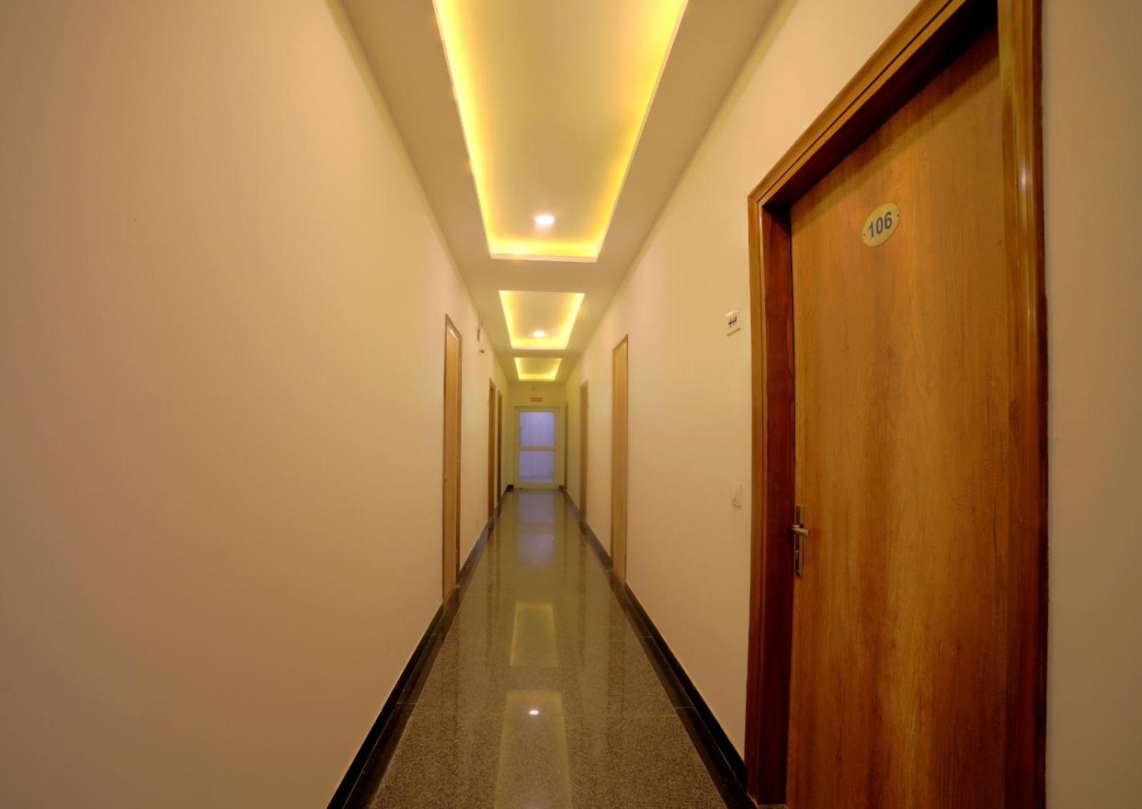 Hotel Chanakya Inn 뉴델리 외부 사진