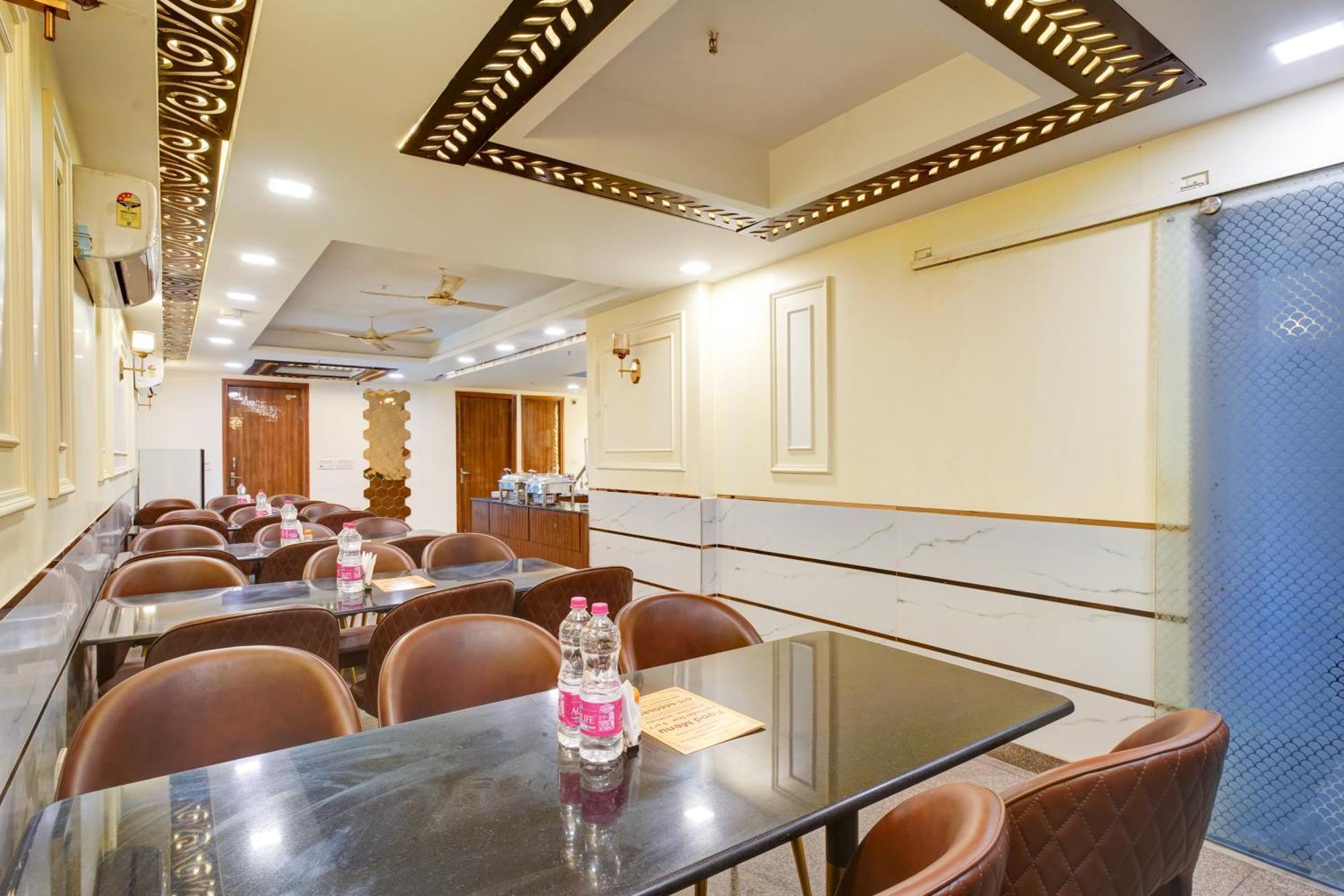 Hotel Chanakya Inn 뉴델리 외부 사진