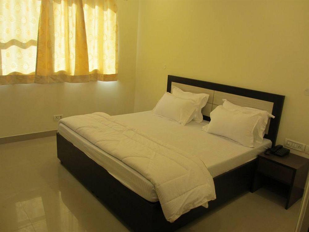 Hotel Chanakya Inn 뉴델리 외부 사진